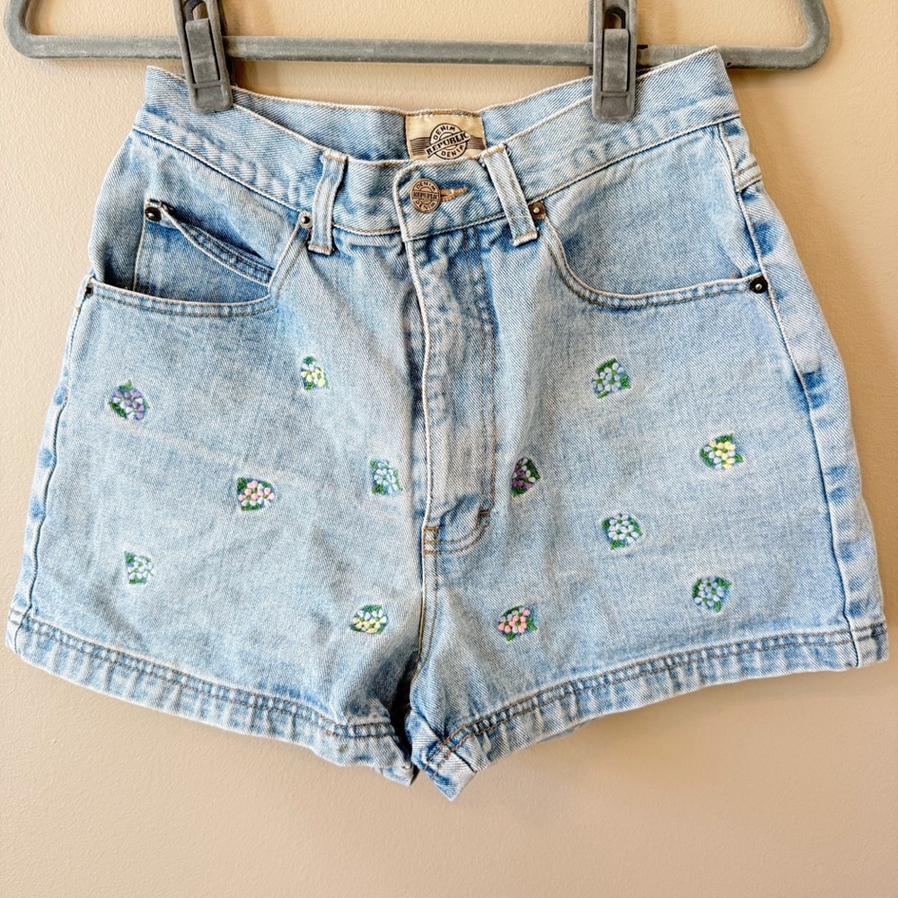 Vintage denim republic Light Blue Women's Jean Shorts with Floral Accents